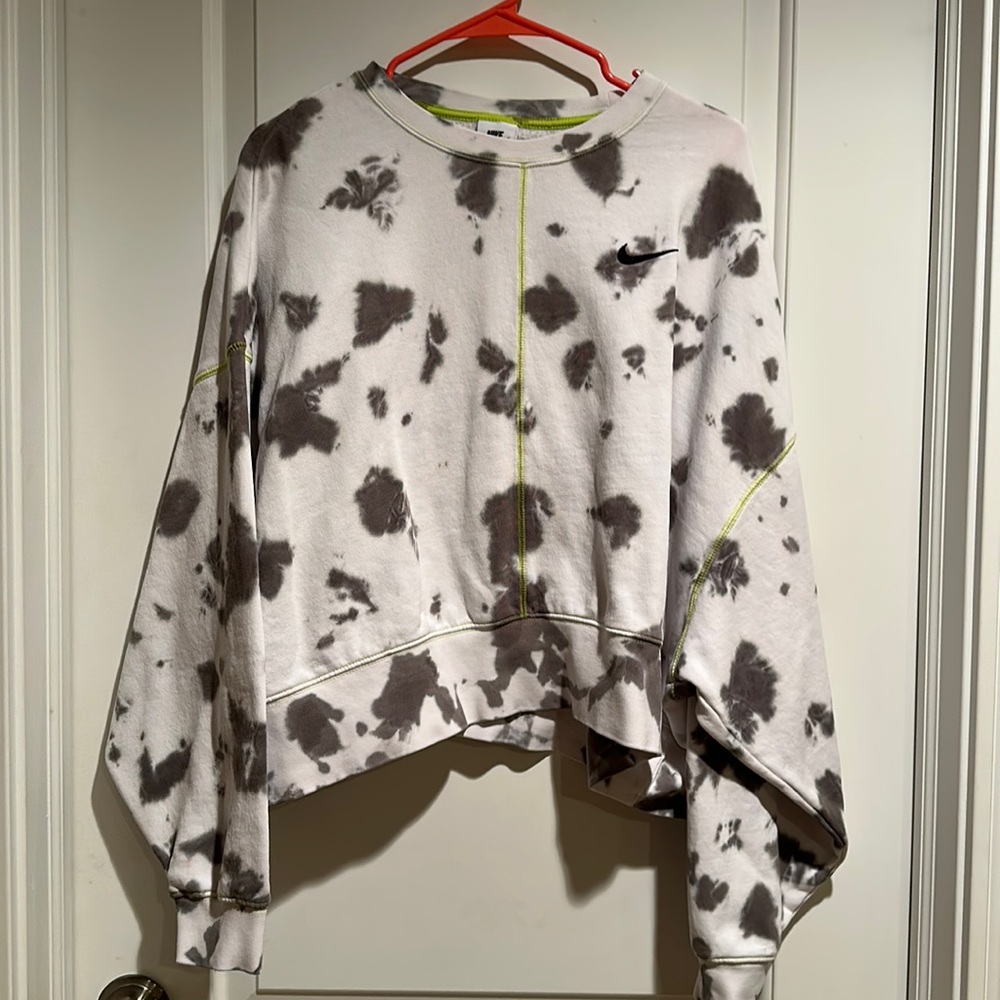 nike crewneck